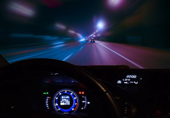 Hình ảnh lái xe ban đêm