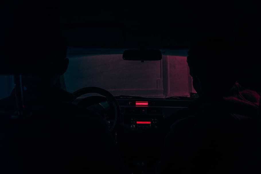 Hình ảnh đẹp về lái xe vào ban đêm